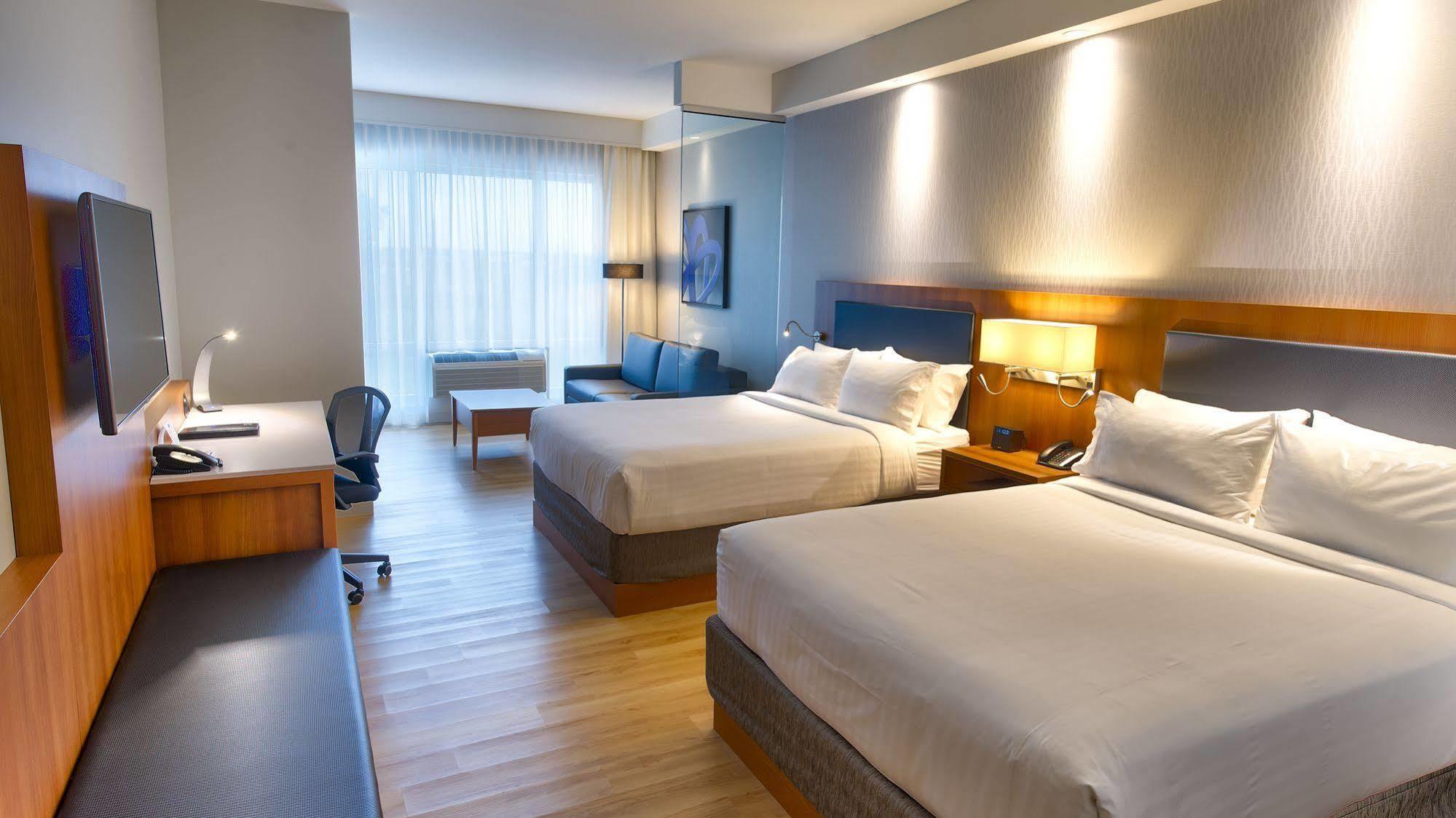 Holiday Inn Express & Suites Vaudreuil-Dorion By Ihg Exteriör bild